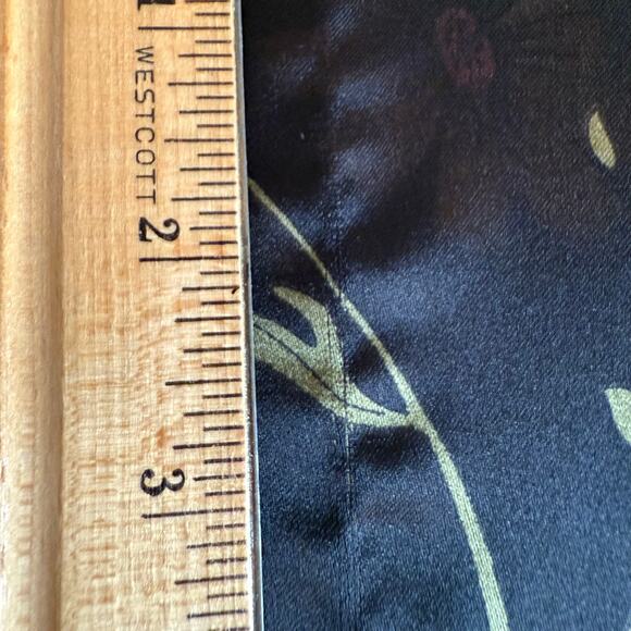 NWT Gai Mattiolo Silk Scarf Shawl Botanicals Florals Butterfly Dragonfly READ - Picture 5 of 9